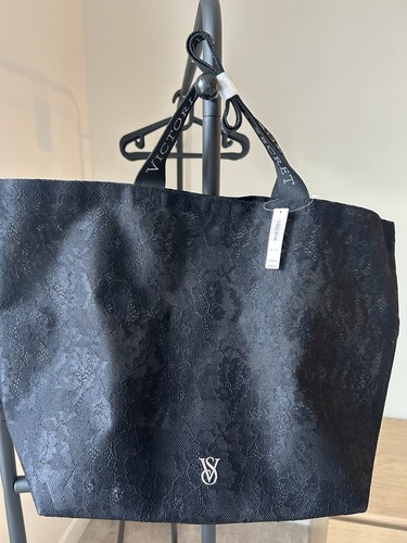 Nwt victoria secret - victoria’s,