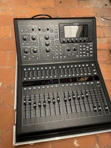 Midas m32r live - live, mixing