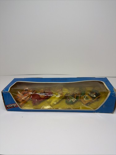 New box 1982 - corgi, juniors