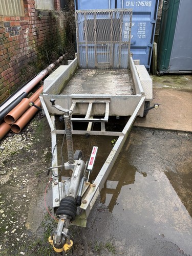Indespension 700kg trailer - 2,700kg,