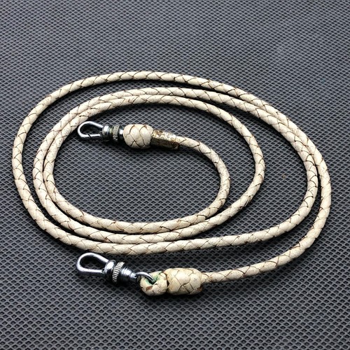 Super rare leather neck - rare,