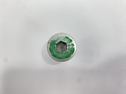 Steering wheel fastening screw - fastening,