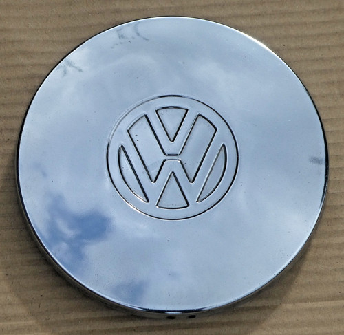 Metal chrome hubcap golf - vw,