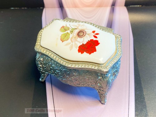 Floral porcelain topped - topped, metal