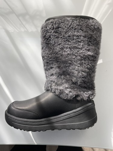 Nwb ugg australia waterproof - nwb,
