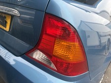 Ford Focus MK1 Ghia Saloon 4