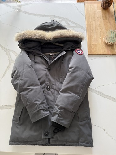 Canada goose chateau - goose,