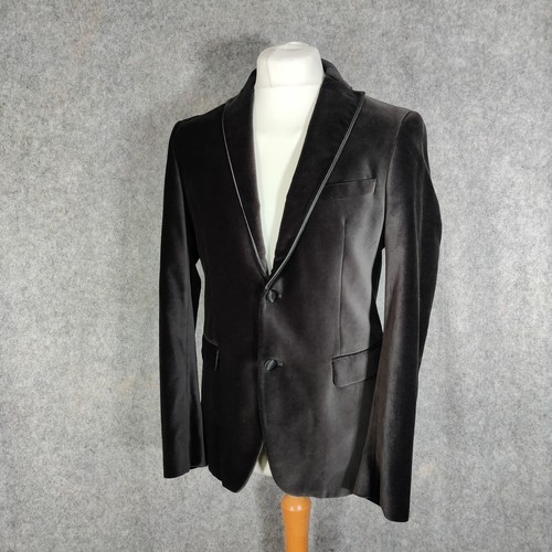 Zara tuxedo jacket size 40r - tuxedo,