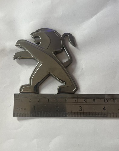 Peugeot 3008 lion rear - peugeot, badge