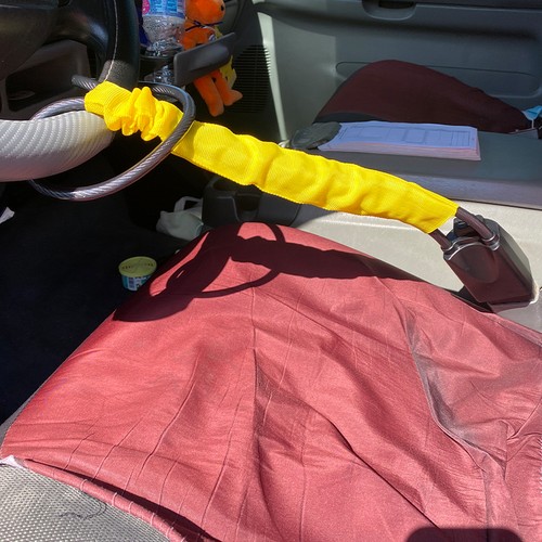 Car seat belt lock steering - uk,