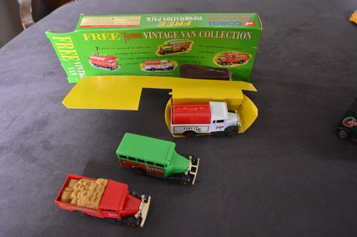 Boxed old car toys typhoo - car,