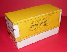 TRIVIAL PURSUIT * Full Box Of