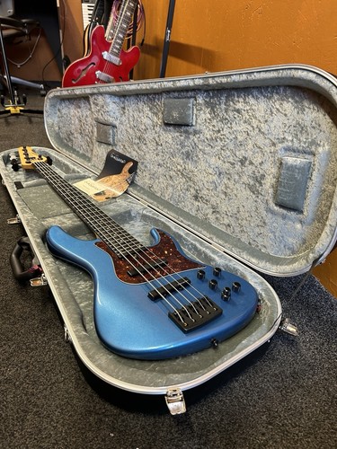Overwater jazz bass - 5, 2023