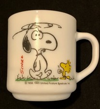 Vintage 1965 Snoopy & Woodstock Milk Glass 'Coffee Break' Mug Arcopal Shultz