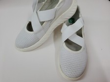 BNIB ECCO Kids Girls White Leather Flat Shoes Size 13,5 New/Unworn