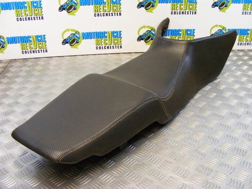 Honda vfr 750 seat recovered - 750,