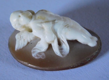 ANTIQUE CARVED SHELL CAMEO -