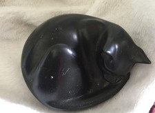 DARLING SUZIE MARSH CAPELLA OF DARTINGTON BLACK SLEEPING CAT FIGURINE