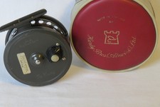 VINTAGE HARDY "THE HUSKY" 3 3/8" WIDE DRUM SILENT CHECK FLY REEL IN HARDY CASE