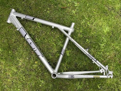 Mtb frame for disc - gt, /