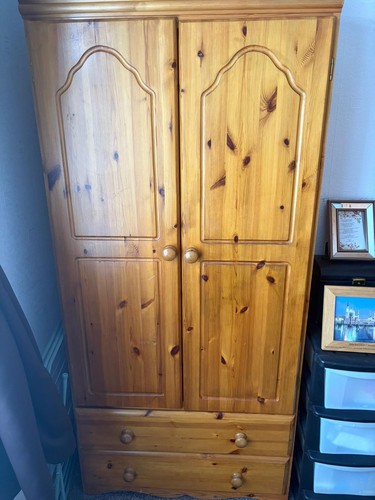 Wardrobe used but - used,