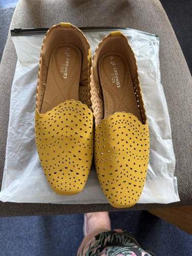 Lovely bnwot mustard - lovely, flat