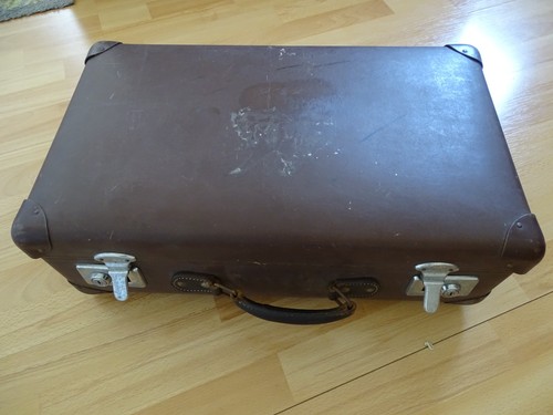Vintage brown suitcase - brown,