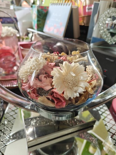 Hand blended pot - blended, pourri