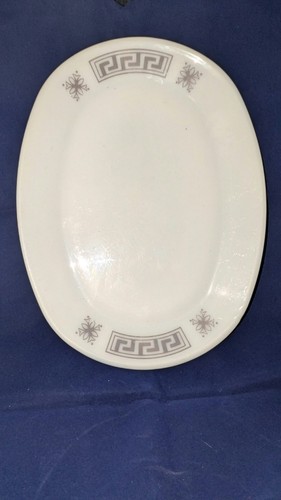 Pyrex greek key - j,