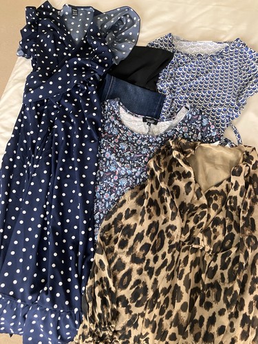 Maternity clothes bundle size - clothes,
