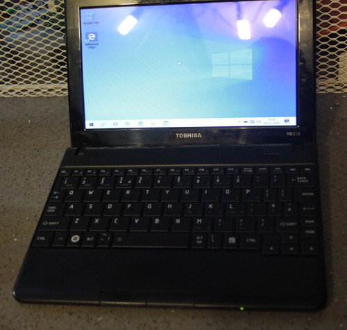 Toshiba nb510 11g netbook 6 - netbook, 1.6