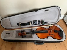 Windsor 4/4 Full Size Violin with Case and Bow (USED)