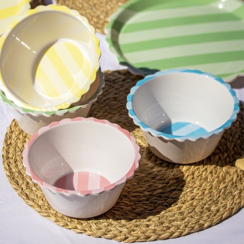 Set melamine scalloped - of, 4
