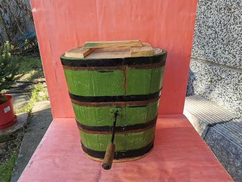 Old antique primitive massive - old,