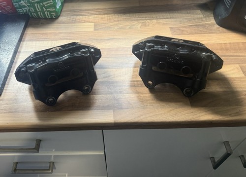 Brembo pot calipers same - 4,