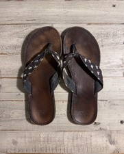 Abercrombie & Fitch Brown