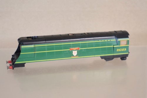 Hornby r2219 body for 6 - hornby,