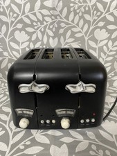 Delonghi Black 4 Slice Toaster