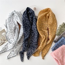 Lightweight Floral Triangle