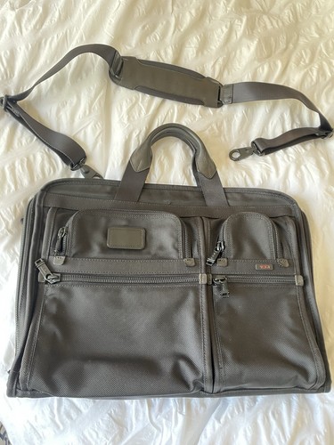 Tumi alpha 26114dh - slim, laptop