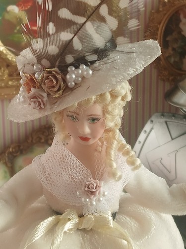 Exquisitely artisan - 1/12,
