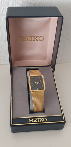 Vintage seiko quartz watch - seiko, in