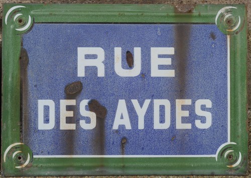 Big old french enamel street - french,