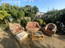 Rattan/Wicker Chair and Table Set