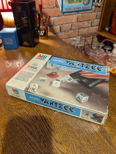 Vintage games word - vintage, mb