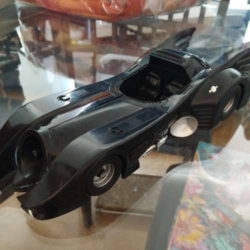 Dc comics collectibles - &,