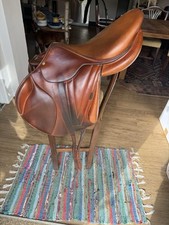 Butet Jump Saddle 17.5”