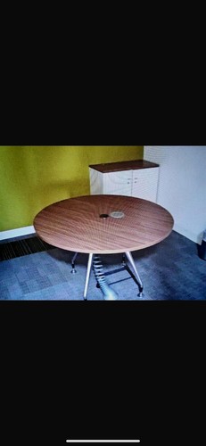 Konig summa large - large, round