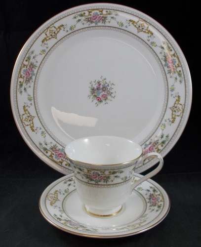 Royal doulton alton lot - doulton,