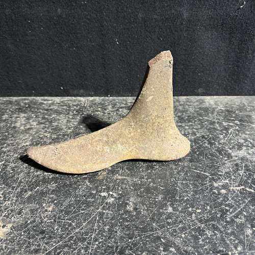 Vintage heavy old cast iron - heavy,